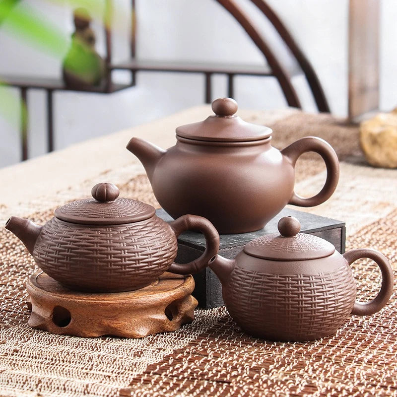 Yixing Black Clay Teapot Ball Hole Filter Kettle Archaize Tea Pot Drink Puer Tea Ceremony Supplies Teaware Drinkware Set 250ML