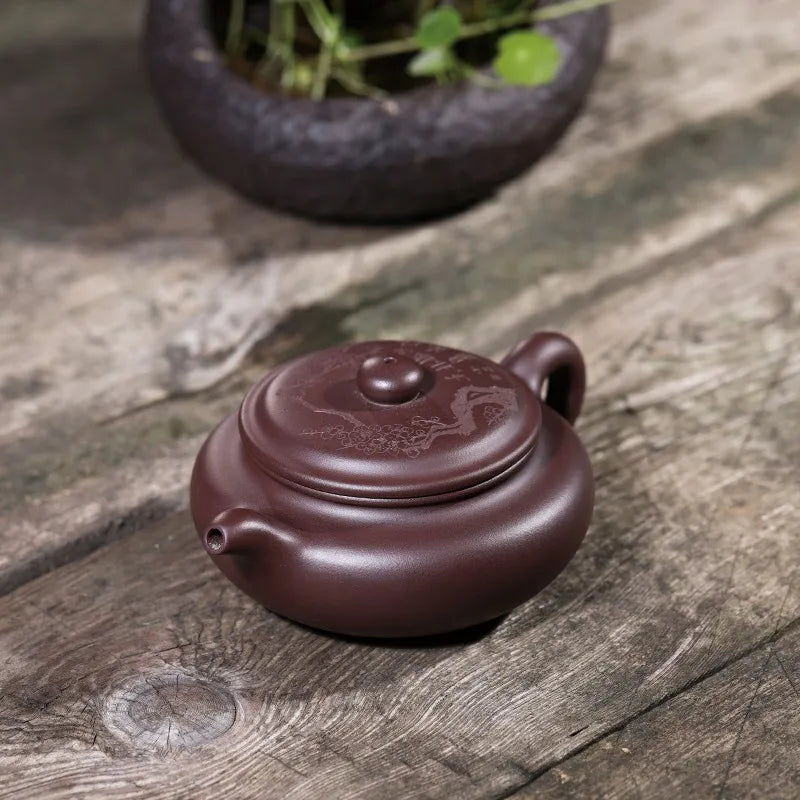 Yixing purple clay teapot, raw ore purple clay wide mouth flat belly teapot Kung Fu tea set teapot capacity 250ml