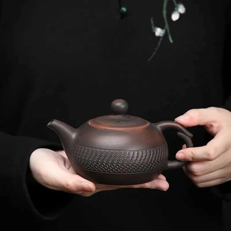 Teapots Vintage carved purple pottery teapot Chinese Kung Fu teapot single teapot Chinese teapot y240701