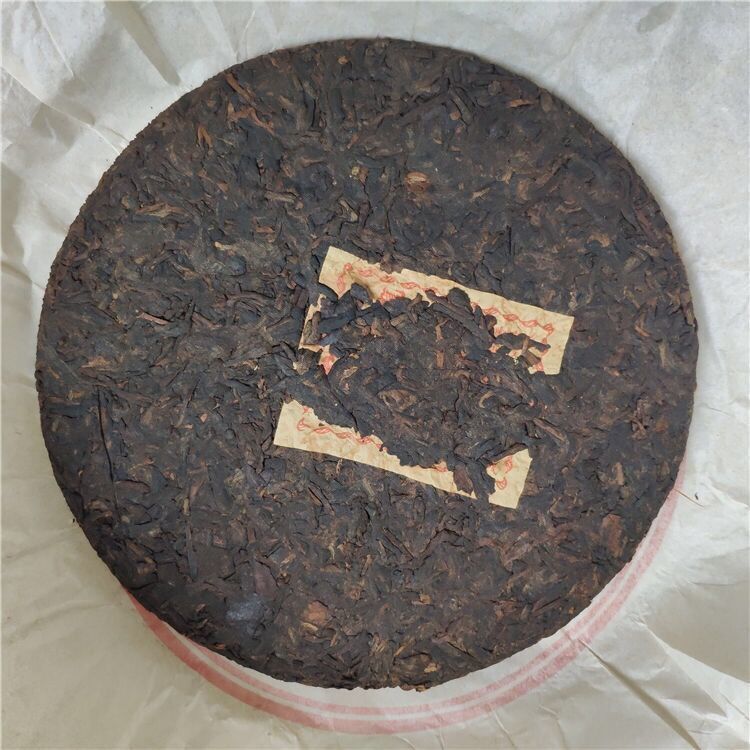 1999 Yunnan Long Ma Tong Qing Pu Er Tea Cake Yiwu Mt. Old Tea Ripe Puer Tea 357g