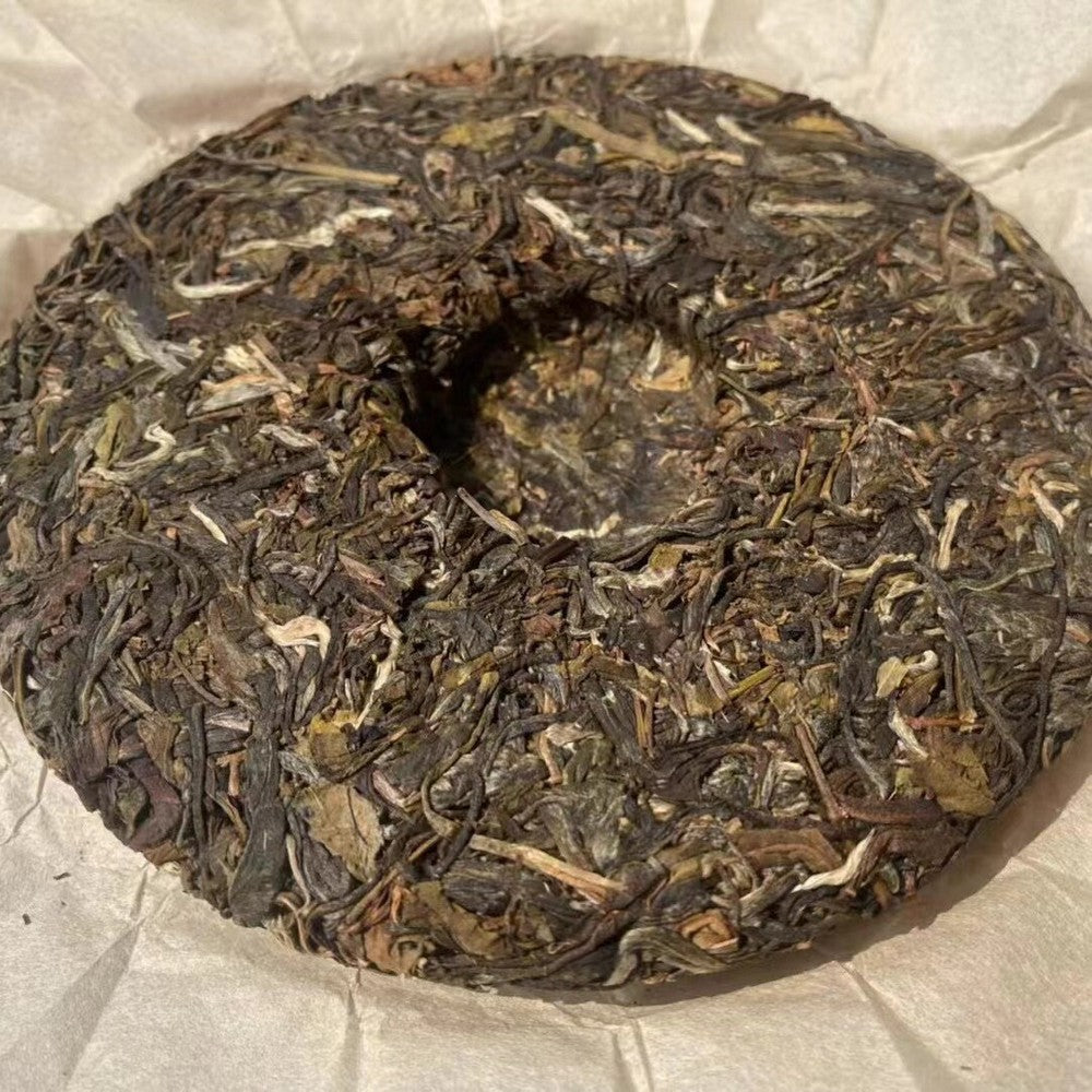 357g Yunnan Old Pu'er Tea 2009 Iceland Aged Pu-erh Raw Tea Cake Puerh Cake Tea