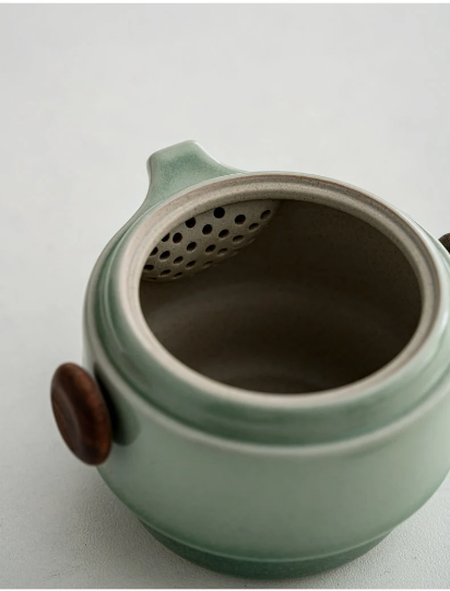 Ceramic Teapot with 2 Cups Chinese Tea Set Gongfu Teaware