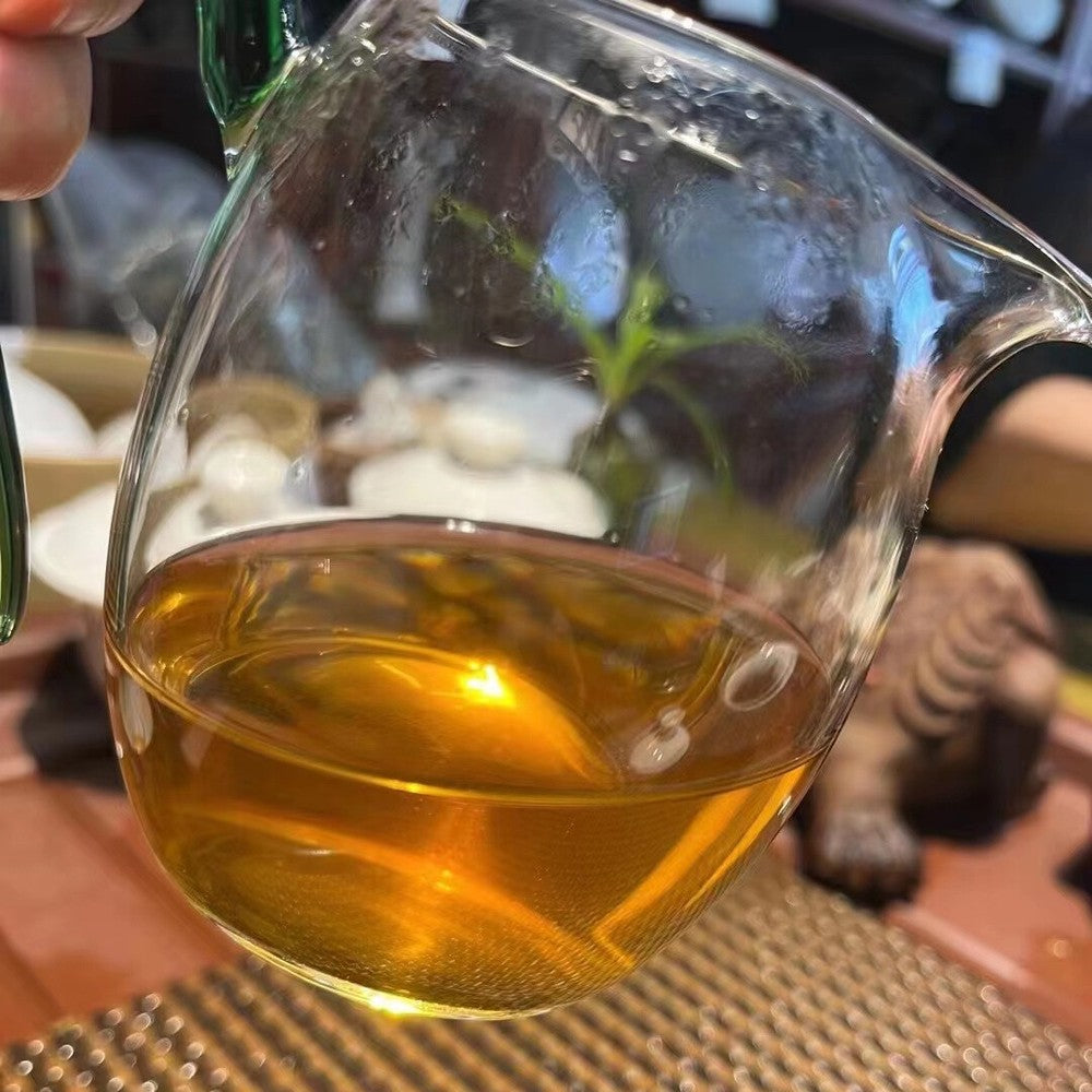 357g Yunnan Pu-erh Old Tea Cake 2004 Banzhang Aged Pu'er Cake Tea Puerh Raw Tea