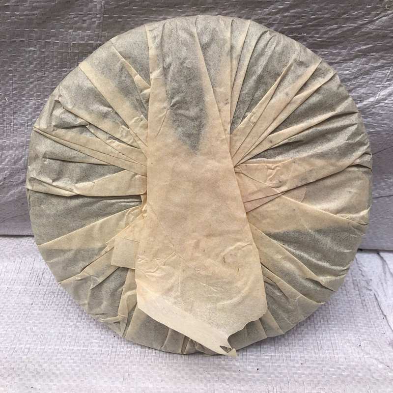 1999 Yunnan Long Ma Tong Qing Yiwu Mt. Old Tea Puerh Tea Cake Ripe Puer Tea 357g
