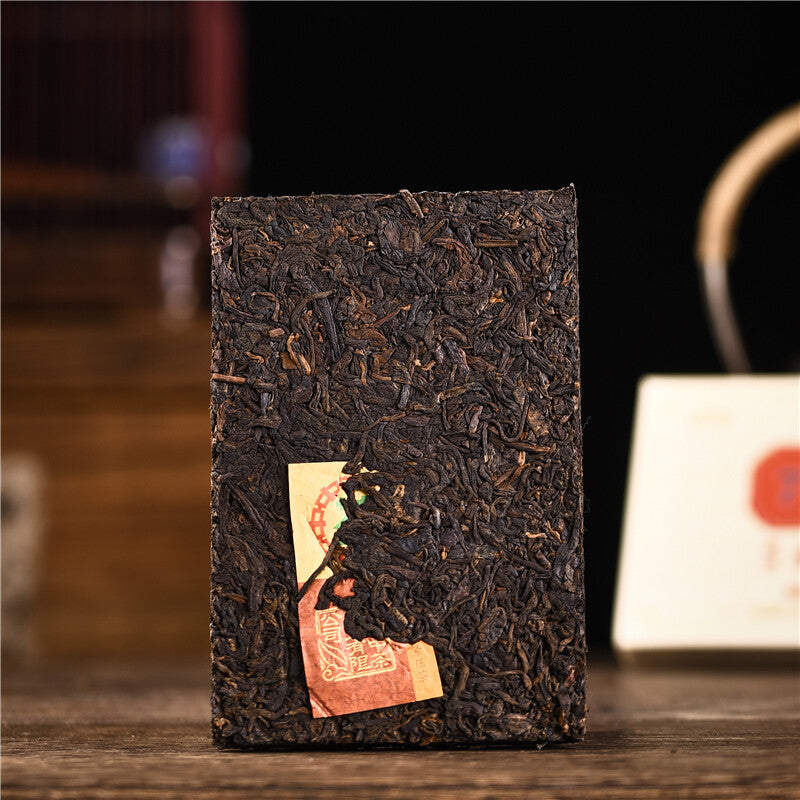 China Tea Yunnan 7581 Ripe Puer Tea Brick Shu Pu-erh Tea Brick 250g Box