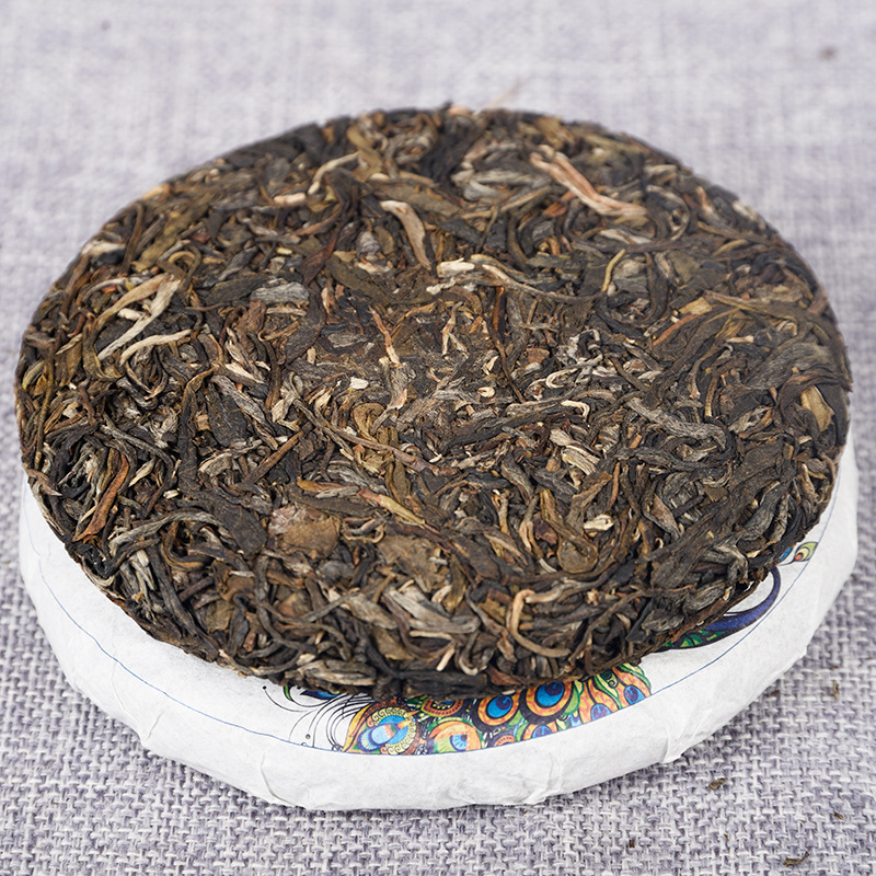 Early Spring Tea Cake Yiwu Tea Ji Lu Shan Yunnan Ancient Tree Tea 200g