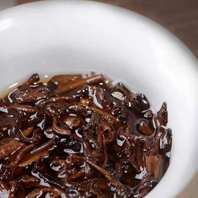 357g 2005 Raw Puerh Tea Cake Yiwu Aged Pu-erh Raw Tea Yunnan Old Pu'er Green Tea