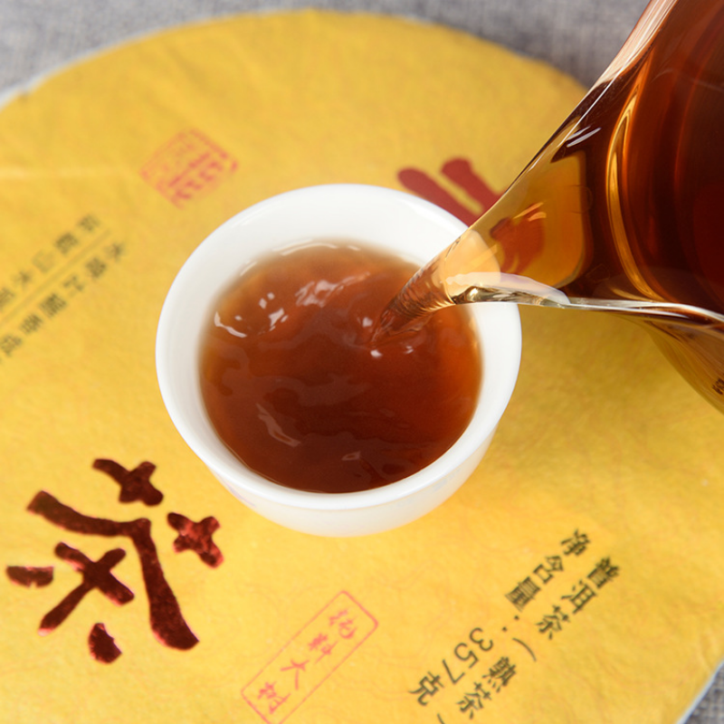 357g Big Golden Bud Mellow TeaOrganic Old Tree Tea Yunnan Pu-erh Ripe Tea Cake-