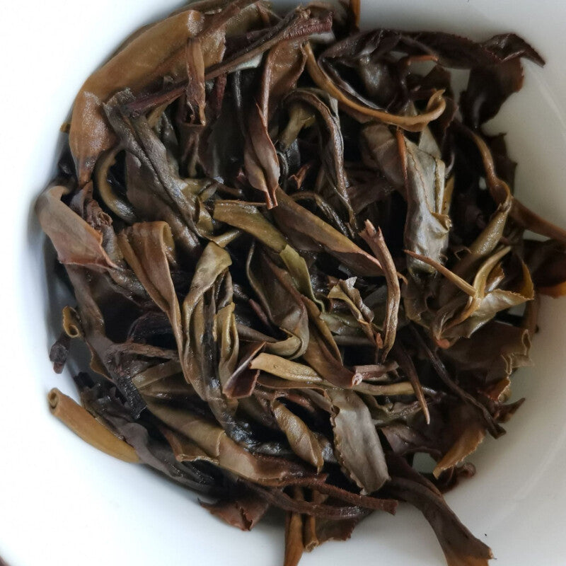 Premium Yi Wu Tea Yunnan 357g Aged Pu'er Tea Organic Old Pu'er Tea-
