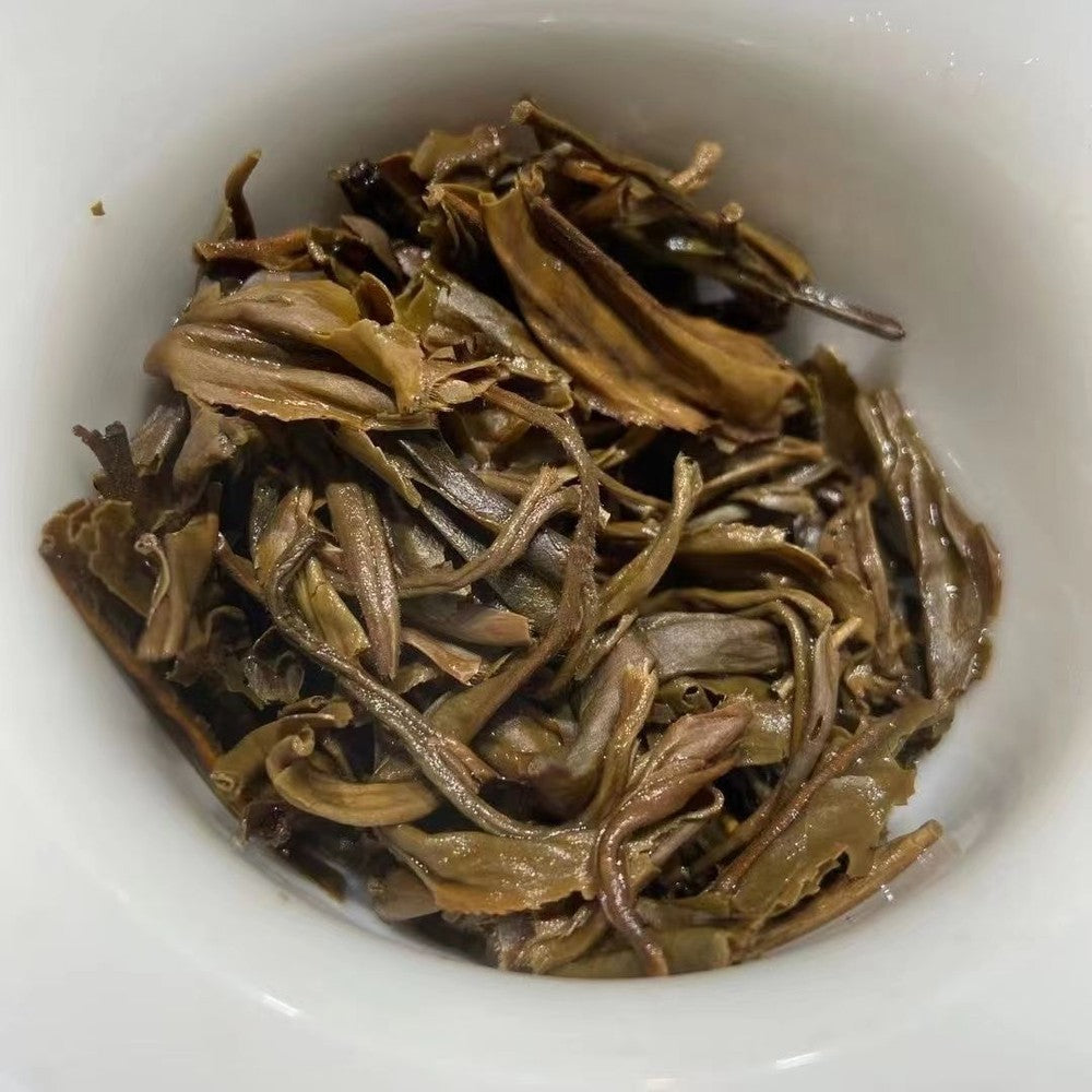 357g Yunnan Raw Pu-erh Tea 2006 Bulang Old Tree Puerh Tea Cake Aged Pu'er Tea