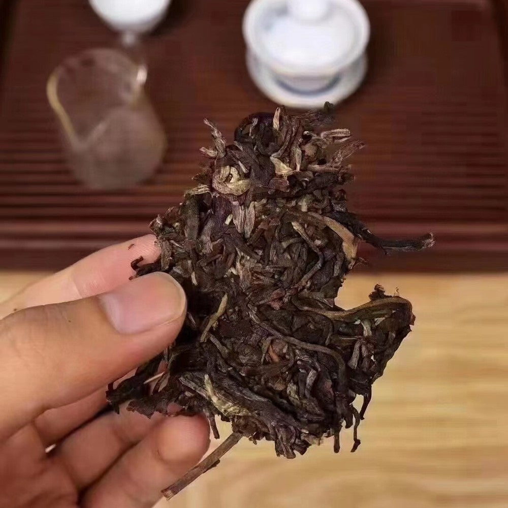 357g Raw Pu-erh Old Tea Cake 2004 Yuanyexiang Puerh Raw Tea Authentic Pu'er Tea