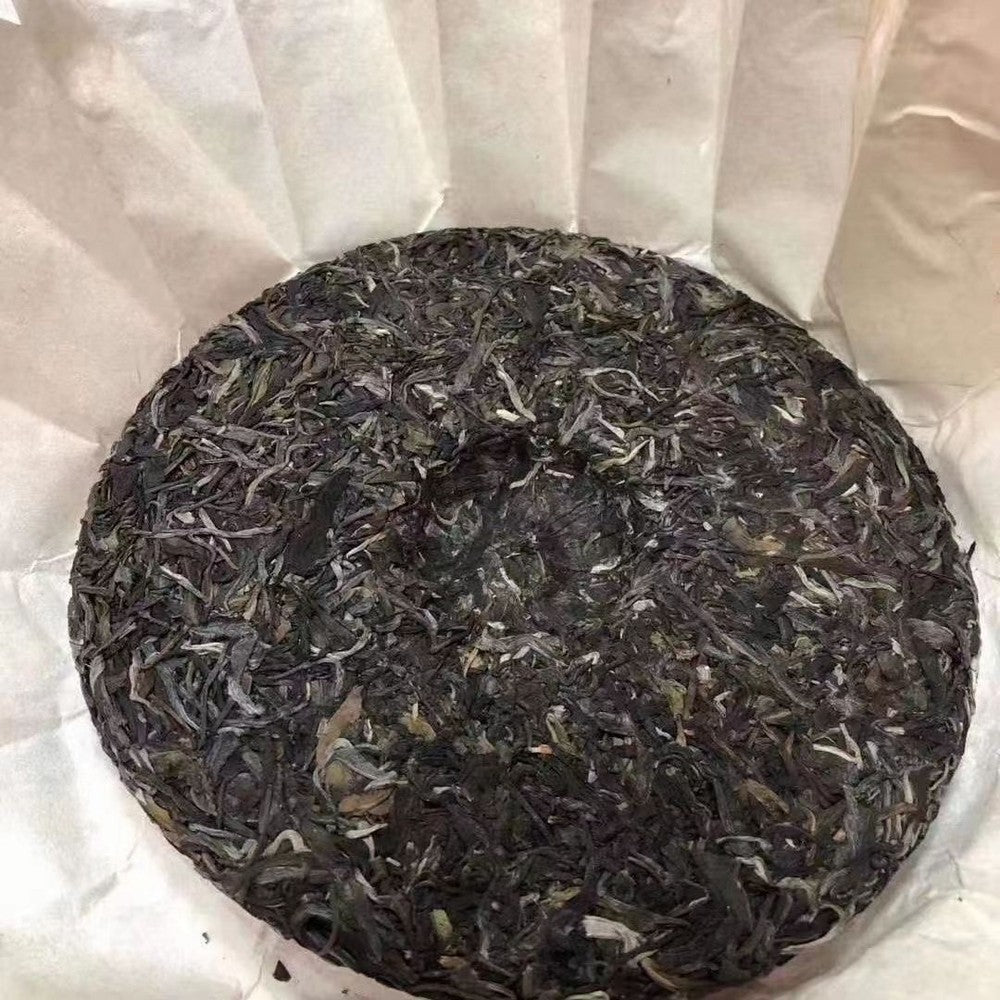 357g Yunnan Puerh Raw Tea 2015 Iceland Old Pu'er Tea Cake Premium Raw Pu-erh Tea