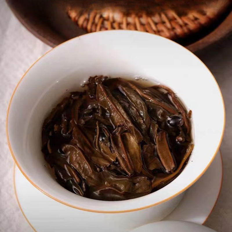 357g Yunnan Pu'er Tea 2003 Yiwu Spring Pu-erh Raw Tea Cake Aged Puerh Sheng Tea