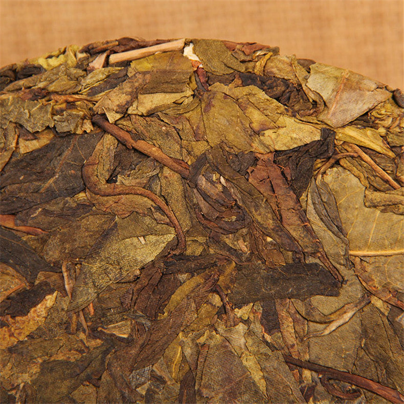 357gHandmade Fermented Leaf Kongfu Tea China Puer Tea Cake Pu Erh Cha Spring Tea