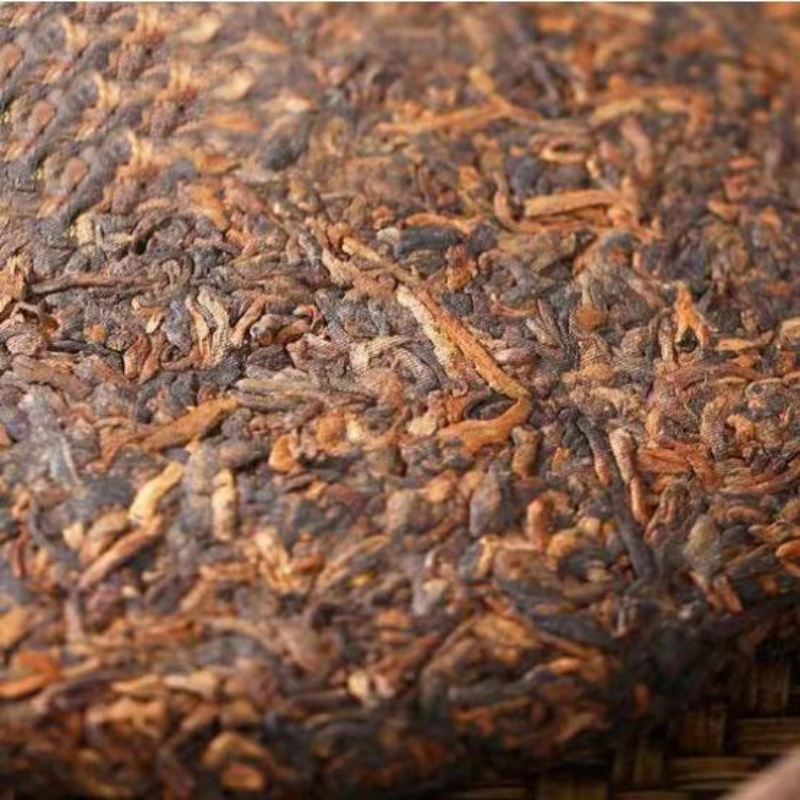 357g Yunnan Ripe Puerh Tea Cake Golden Buds Pu-erh Cooked Tea Chinese Pu'er Tea