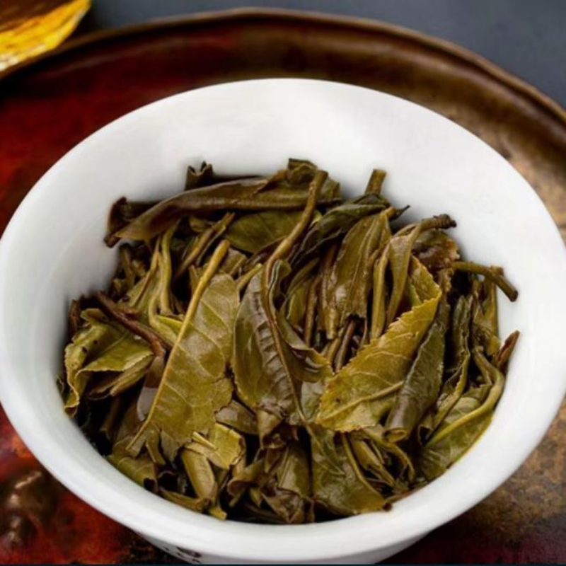 357g Yunnan Pu-erh Tea 2015year Bulang Old Puerh Raw Tea Cake Premium Pu'er Tea