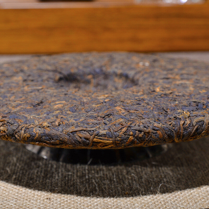 Boiled Tea Cooked Tea Cake Pu'er Tea 357g Pu'er TeaOld Ban Zhang Jinya-