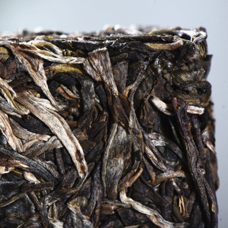 Yunnan Early Spring Pu-Erh Tea Old Tree Pu-erh Raw Tea Brick Top 250g Green Tea
