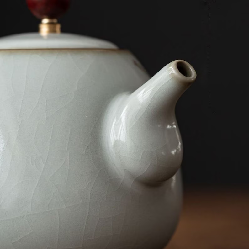 Embersceramic Ceramic Teapots Lovely Cat Chinese Tea Pot for Tea Lovers