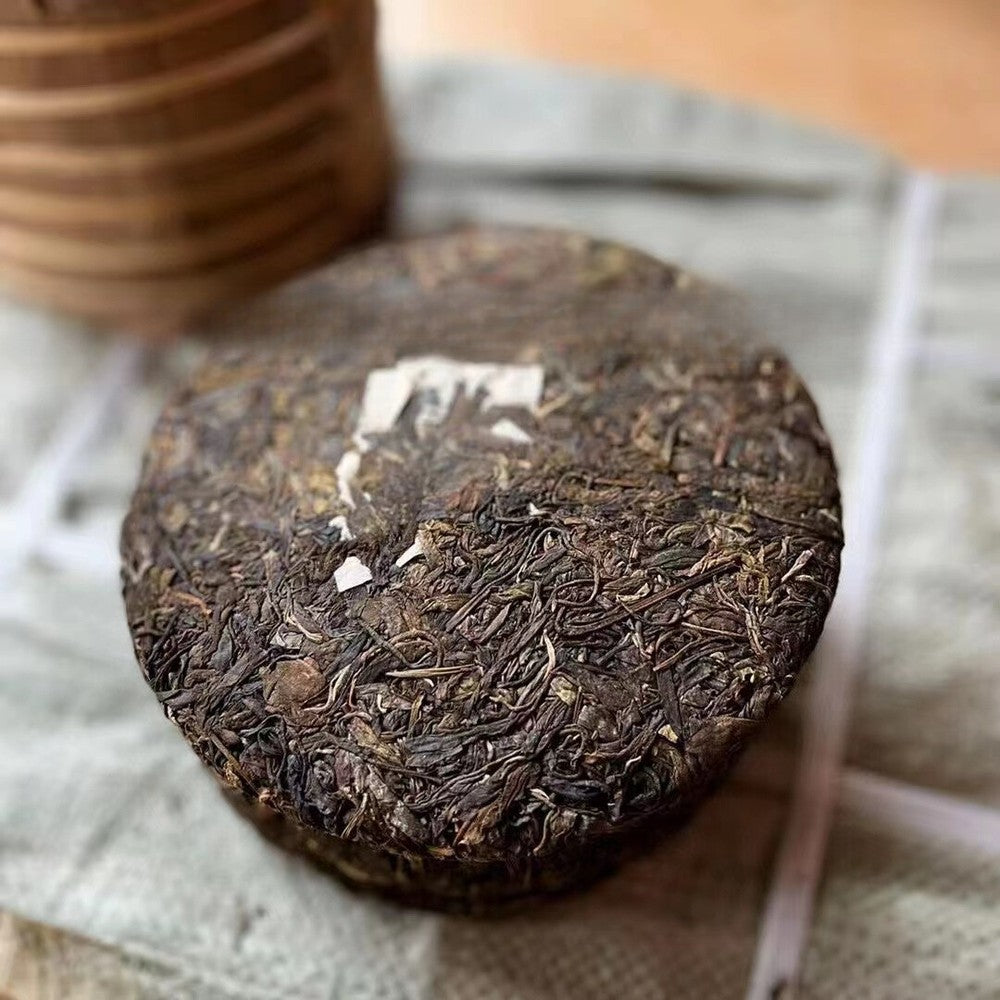 357g Yunnan Old Puerh Raw Tea 2000 Aged Pu'er Tea Cake Chinese Raw Pu-erh Tea