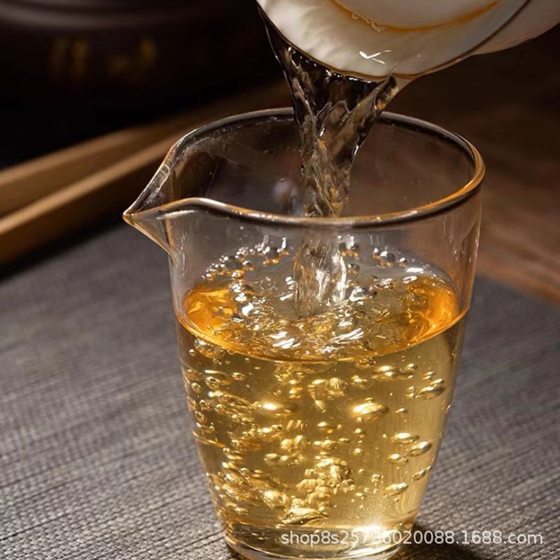 Yunnan Menghai Tea Puerh Tea Raw Tea Icelandic Ancient Tree Tea Pu'er Tea 250g