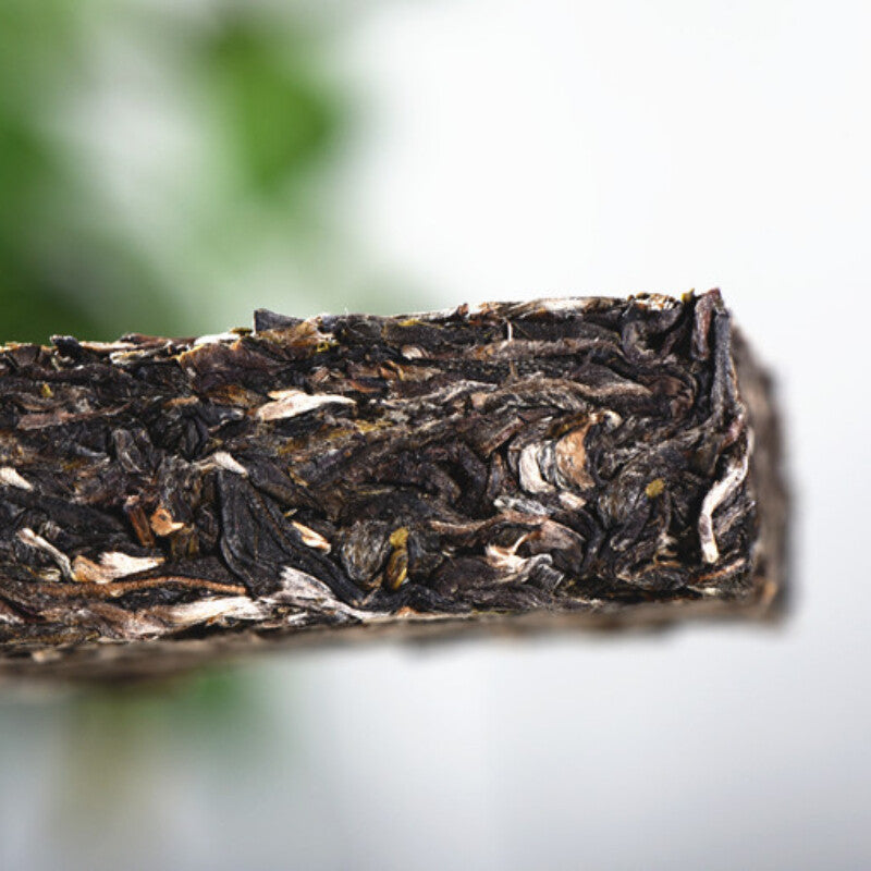 Yunnan Early Spring Pu-Erh Tea Old Tree Pu-erh Raw Tea Brick Top 250g Green Tea