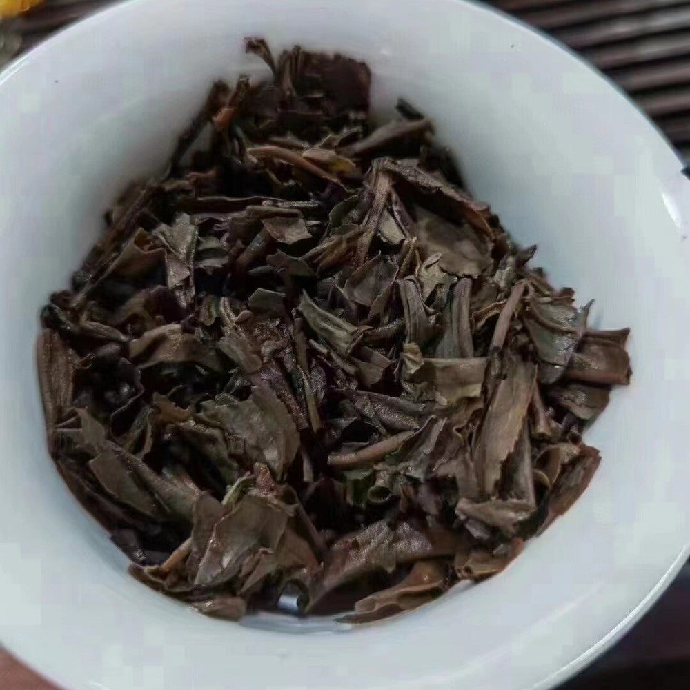 357g Yunnan Aged Pu-erh Raw Tea Cake 2006 Old Pu'er Tea Authentic Puerh Cake Tea