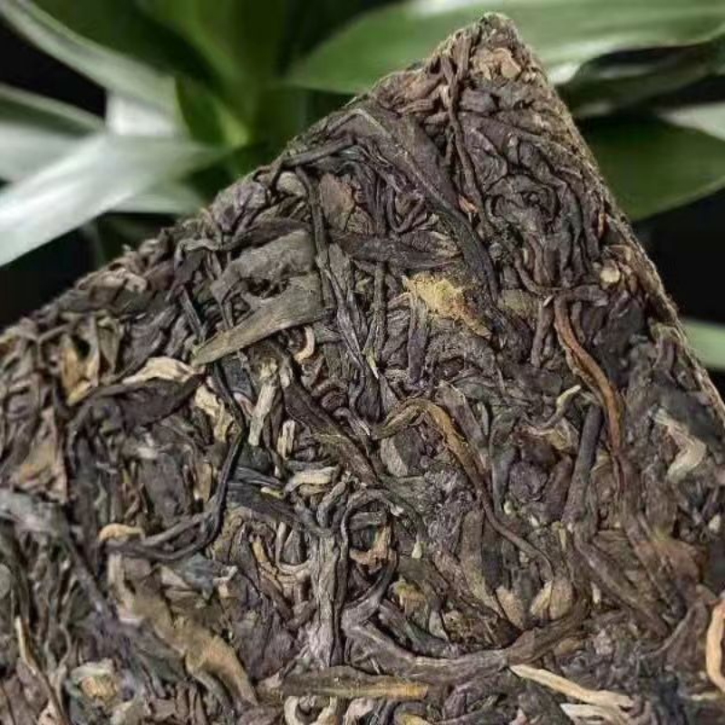 250g Iceland Puerh Raw Tea Brick 2008 Mengku Pu-erh Sheng Tea Yunnan Pu'er Tea