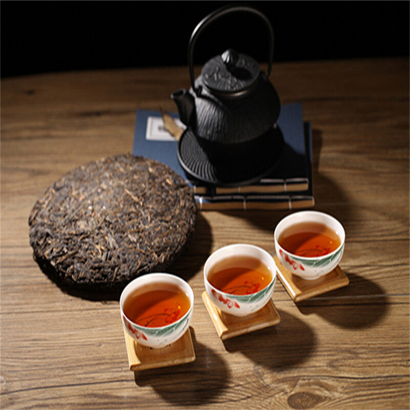 Yunnan Organic Ripe Puer Tea Pressed Tea Ancient Tree Puer Black Tea Cake 100g