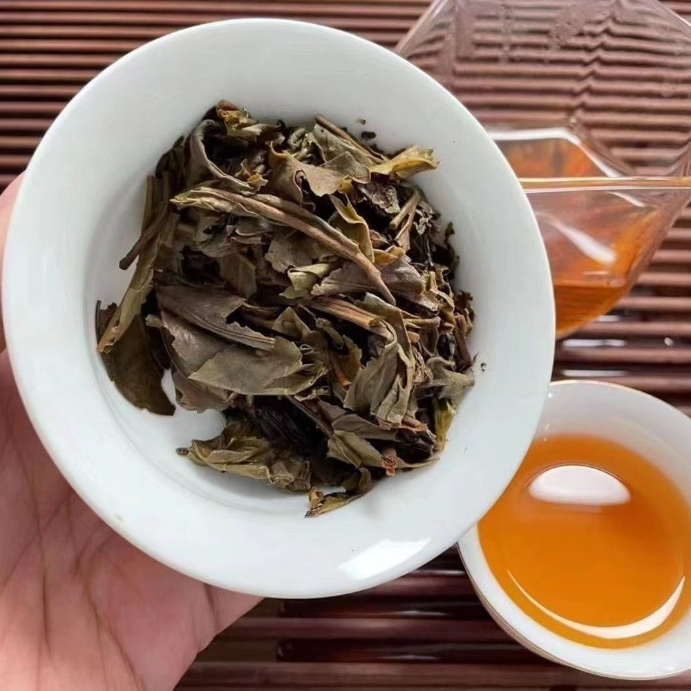 500G Raw Tea Brick Tea Yunnan Pu'er Tea 2002 Macau Hualian Banzhang Wild Tea
