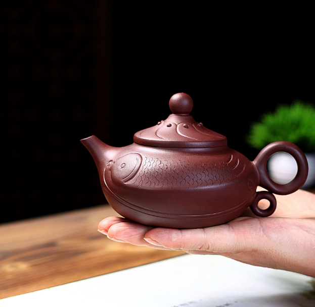Yixing purple clay teapot tea pot pure hand carved Kung Fu Tea Set Gift Purple m
