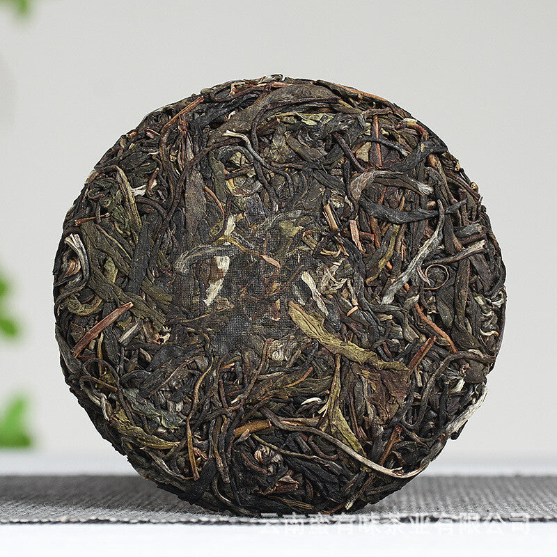 2024 Premium Organic Yunnan Puerh Tea Old Tree Tea 100 Yiwu Small Cake Raw Tea