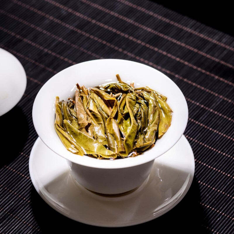 100g Yiwu Mountain Ancient Trees Pu-erh Tea Yunnan Pu'er Green Tea Raw Puerh Tea