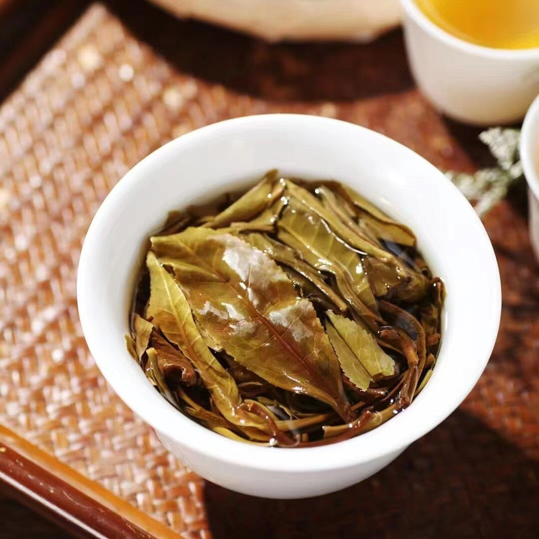 Yunnan Mannuo Pu'er Tea Raw Pu'er Tea Cake 200g Menghai Pu'er Tea Cake