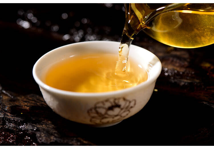 2013 Yunnan Menghai Brown Gong Tea Melon Pu'er Tea Raw Tea Ancient Tree 500g