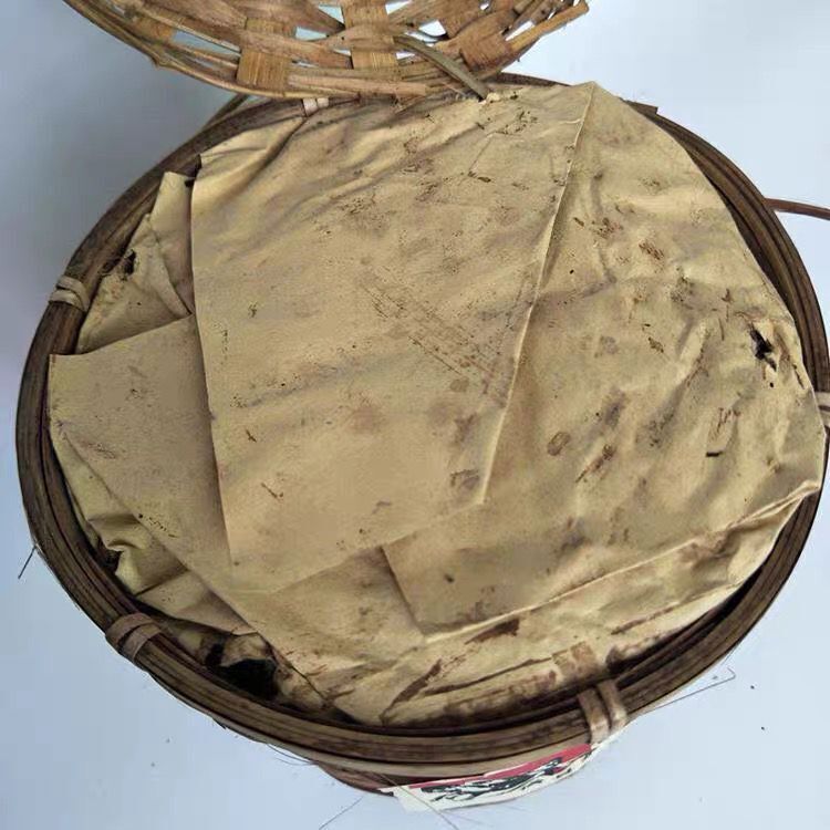 Liubao Tea Black Tea 800g Basket Packed Loose Tea China Guangxi Aged LiuPao 1990
