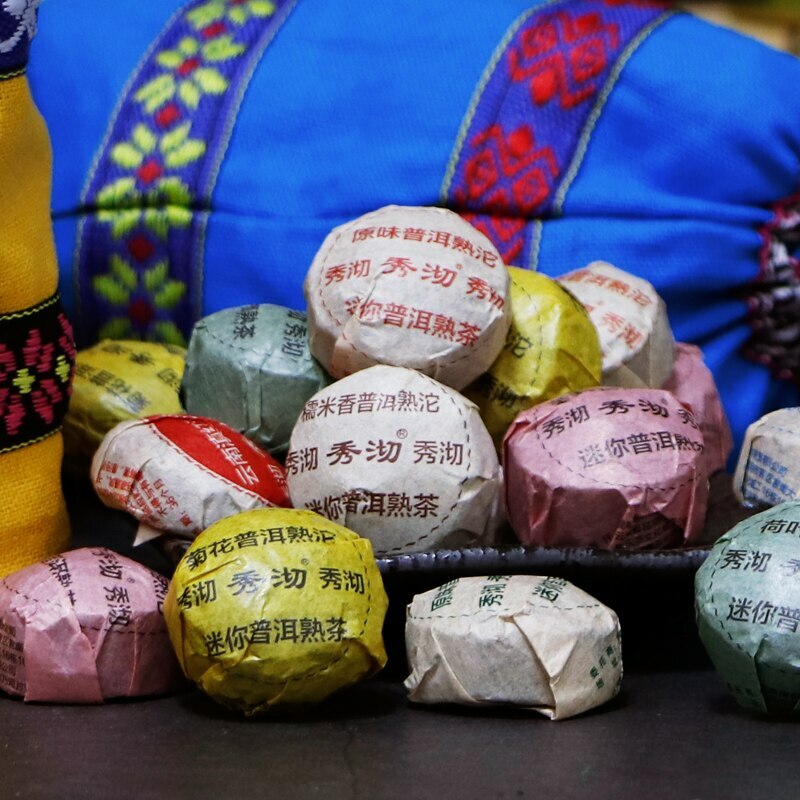 50 Pcs 10 Different Flavors Pu'er Mini Tuo Cha Raw and Ripe Pu-erh Mix Gift Bag