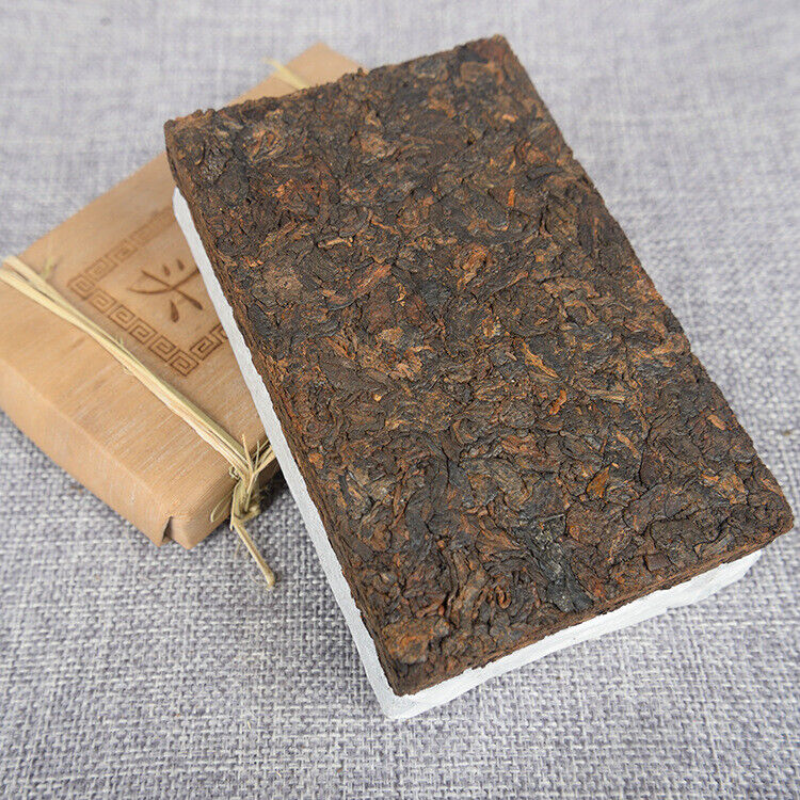 250g Natural Black Tea Pu-erh Tea Old Tea Head Golden Bud Brick Ripe Tea Brick