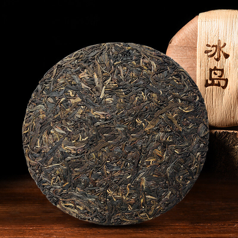Yunnan Old Ancient Tree Tea Leaves Icelandic Pu'er Tea Raw Tea Cake 357g
