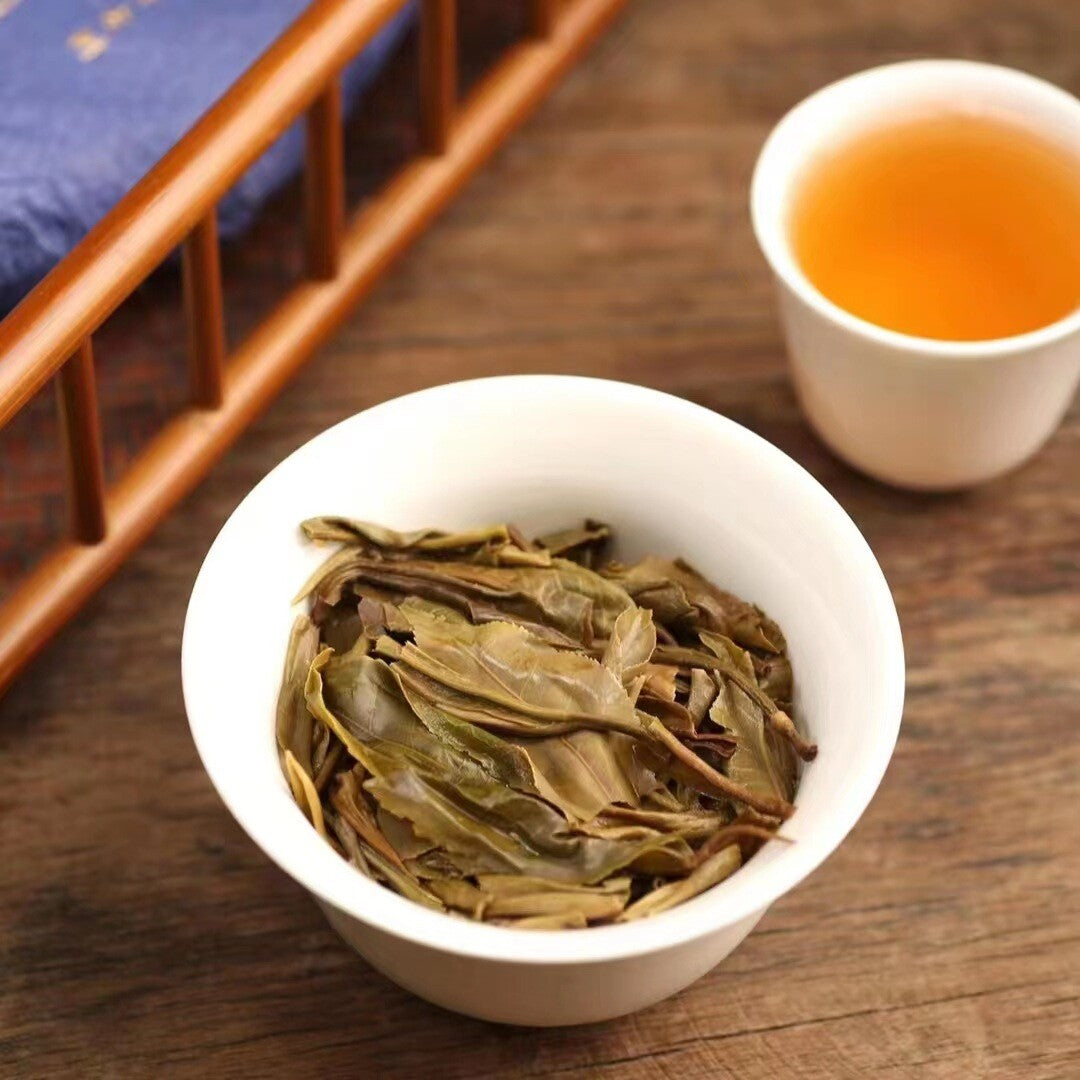 100g Yunnan 2021 Tea Small Cake Python Turnip Raw Tea Ancient Pu-erh Cake Tea