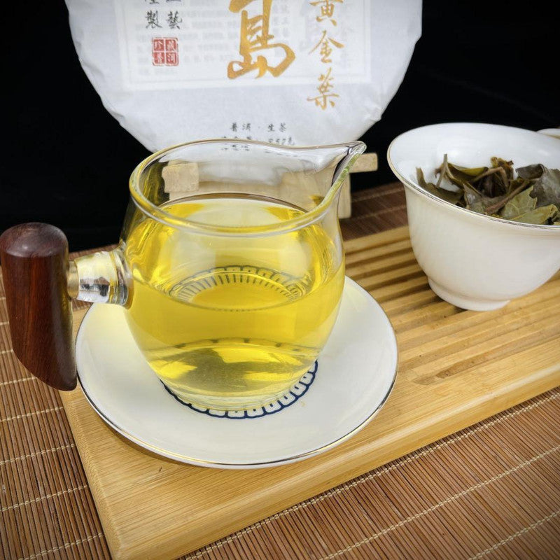 357g Yunnan Pu'er tea cake seven seeds cake tea Iceland gold leaf pure raw tea