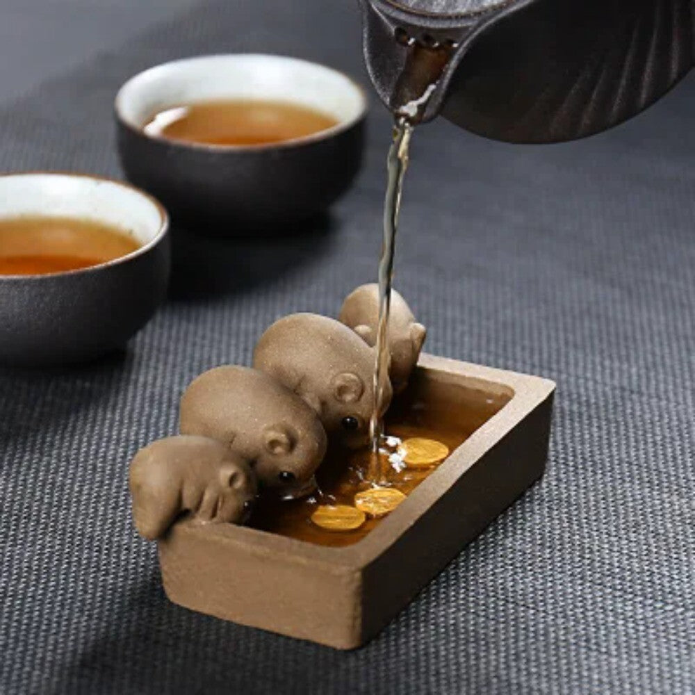 Zisha Little Pigs Drink Water Tea Pet Crude Purple Clay Tea Pet Kung Fu Tea Set