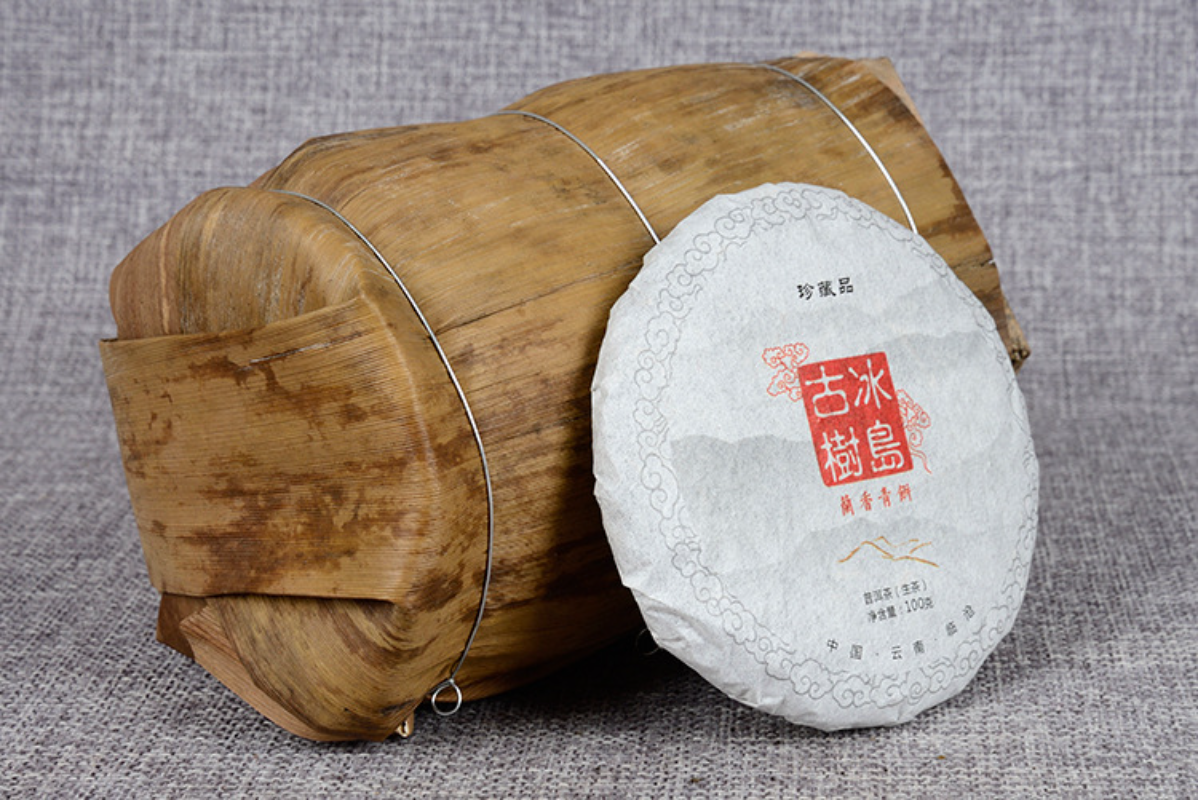 100g Yunnan Pu'er Tea Icelandic Ancient Tree Raw Tea Cake Pu'er Raw Tea Cake