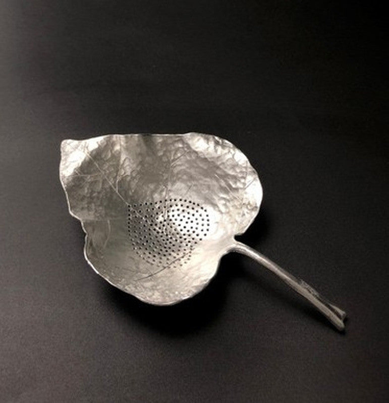 Creative Handmade Tin kung Fu Tea Infusers Tea Strainers Teapot Colander Tea Set