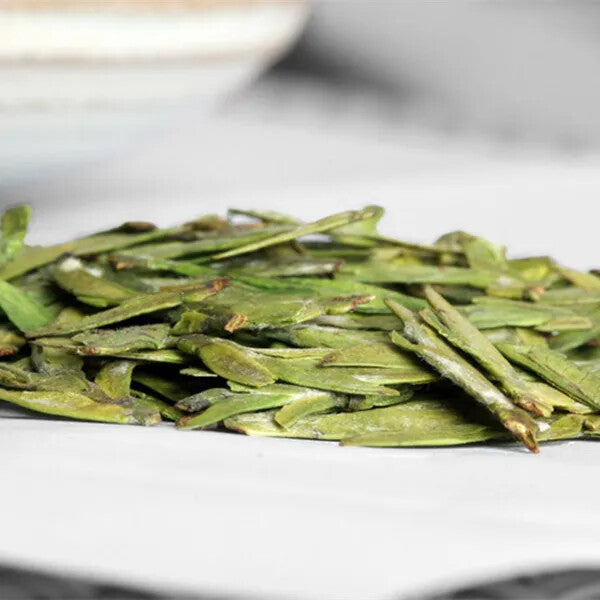China Hangzhou Longjing Green Tea Leaves High Quality Organic Green Tea