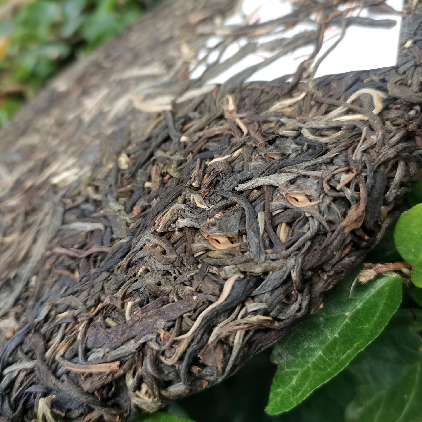 Lao Ban Zhang Eco Tea Pu'er Tea 357g Pu'er Raw Tea Cake