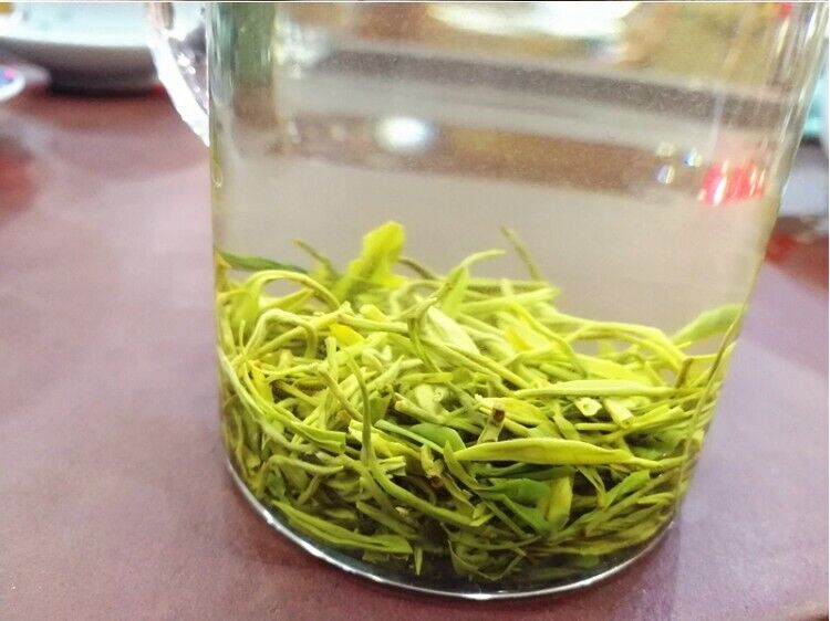 Top grade green tea Yong Chuan Xiu Ya tea, Chongqing Yongchuan Xiuya green tea chair-