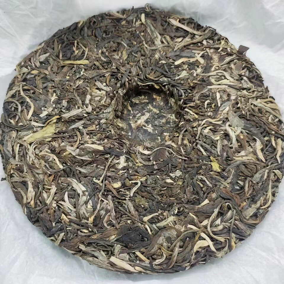 357g Yunnan 2021 Tea Yiwu High Pole Pu'er Tea Raw Tea Cake Tea