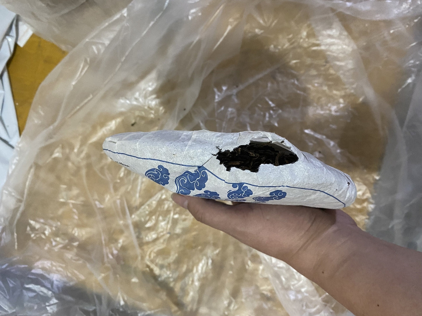 [ Tea Package Paper Broken] 2013 Menghai Dayi Joyful Pu'er Tea TAETEA Raw 357g
