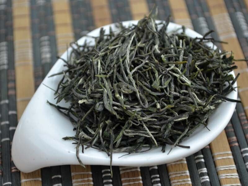 High quality green tea SiChuan E mei Shanmaofeng green tea Mingqian green tea-